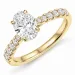 oval lab grown diamant ring i 14 karat guld 1,0 ct 0,34 ct