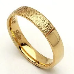 Vielsesring fra randers sølv i 8 karat guld