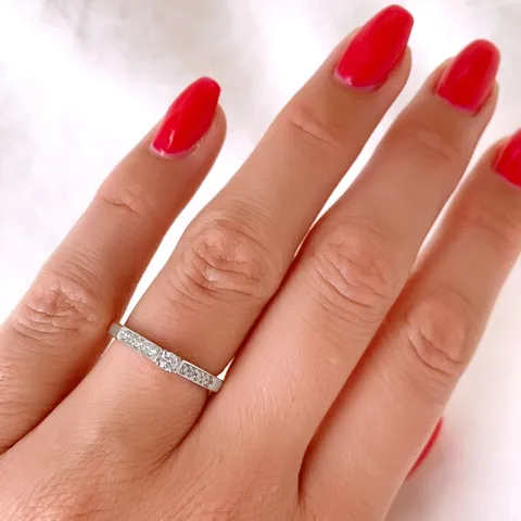 diamant ring i 14 karat guld.- og hvidguld 0,15 ct