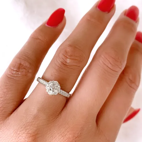diamant ring i 14 karat hvidguld 0,51 ct