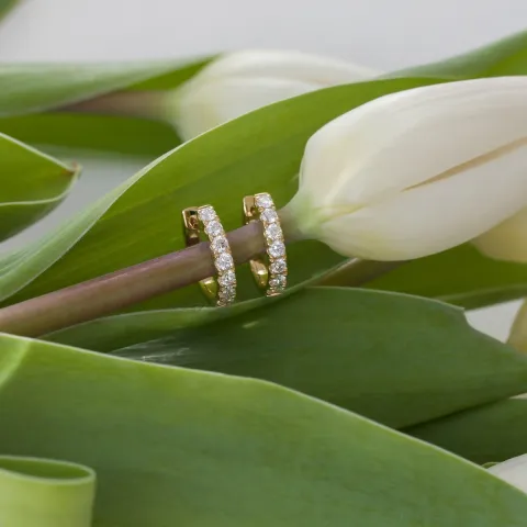 14 mm creoler i 14 karat guld med diamant 