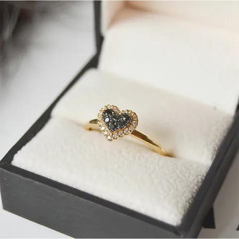 Hjerte sort diamant ring i 14 karat guld 0,13 ct 0,09 ct