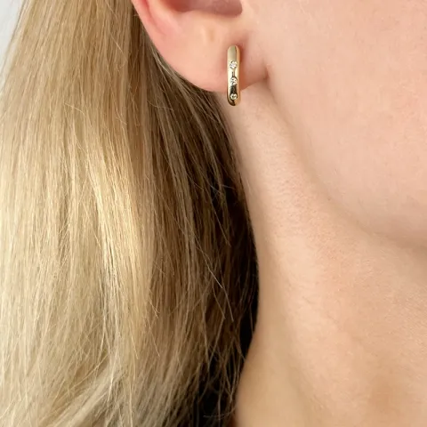 diamant halvcreoler i 14 karat guld med diamant