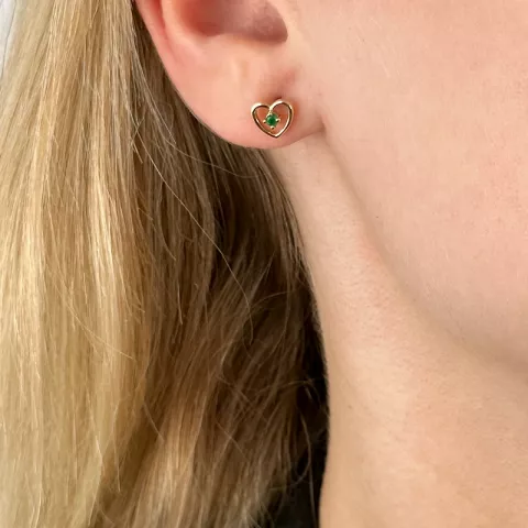 Hjerte smaragd øreringe i 14 karat guld med smaragd 