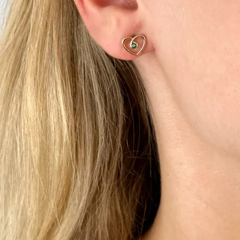 hjerte smaragd øreringe i 14 karat guld med smaragd 