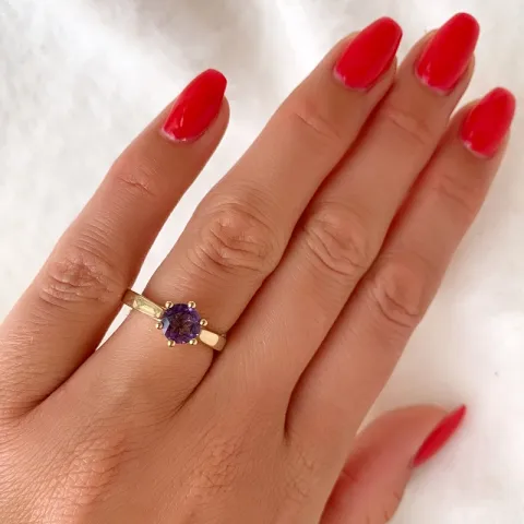 ametyst solitairering i 14 karat guld 0,95 ct