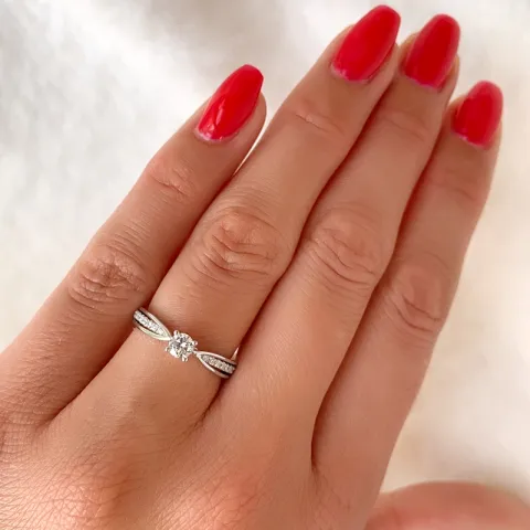 diamant ring i 14 karat hvidguld 0,20 ct 0,132 ct