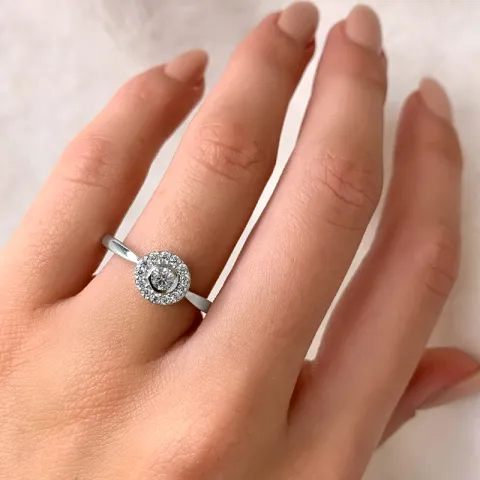 rund ring i 14 karat hvidguld