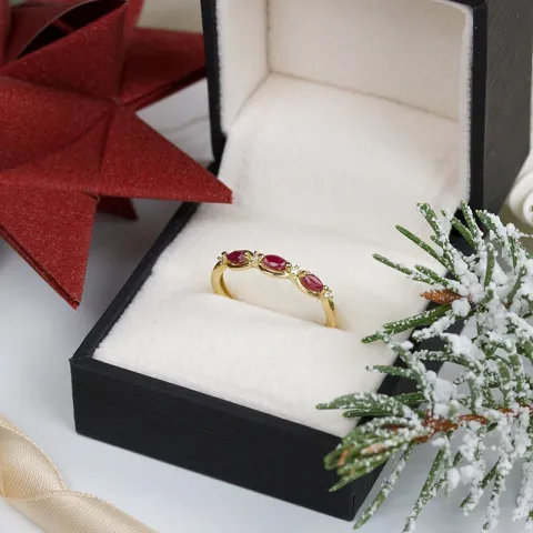 rubin ring i 14 karat guld 0,032 ct