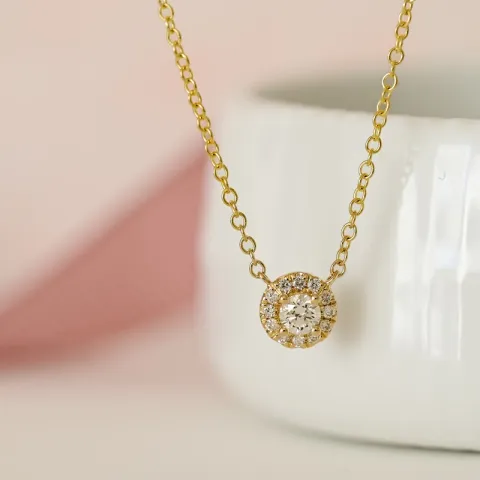 45 cm halskæde med vedhæng i 14 karat guld 0,234 ct