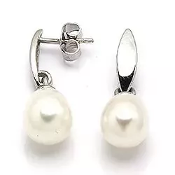 Perle øreringe i 9 karat hvidguld