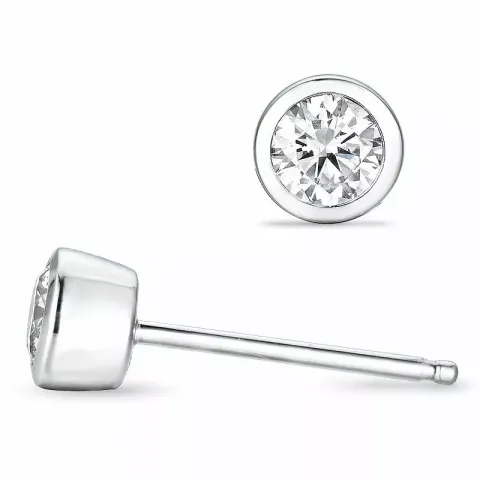2 x 0,20 ct hvidguld solitaireørestikker i 14 karat hvidguld med diamant