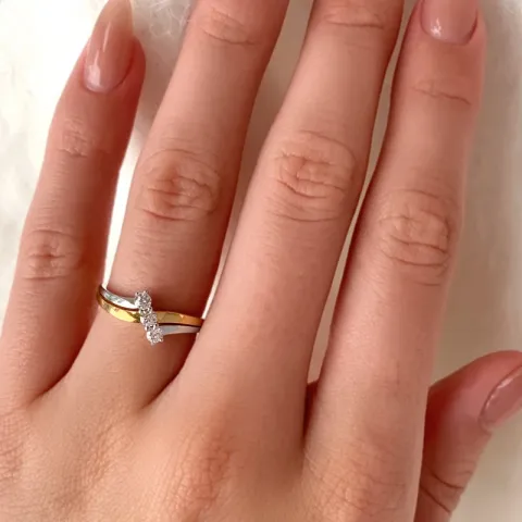 Glat hvid zirkon ring i 9 karat guld med rhodium