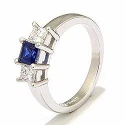 firkantet safir ring i 14 karat hvidguld 0,52 ct 0,36 ct