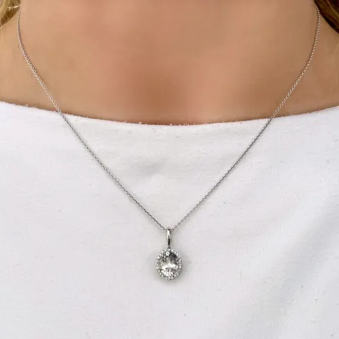 ovalt kvarts diamantvedhæng i 14 karat hvidguld 0,12 ct 2,0 ct