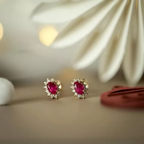 rubin rosetørestikker i 14 karat guld med diamant og rubin 