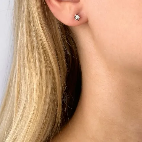 lange blå safir diamantøreringe i 14 karat hvidguld med diamant og safir