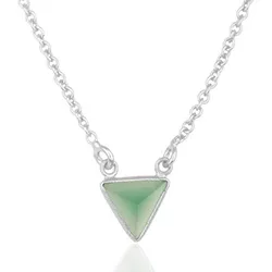 Trekantet grøn halskæde i sølv med vedhæng i sølv