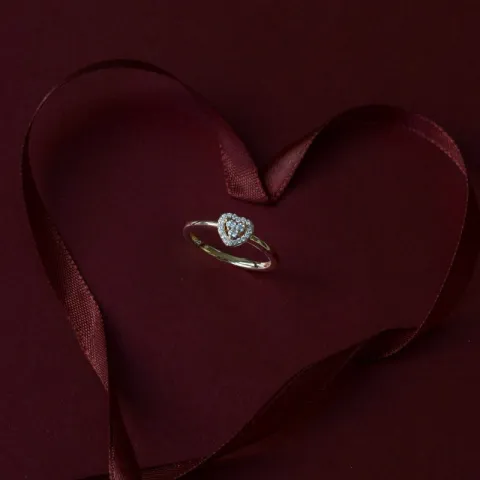 hjerte zirkon guldring i 9 karat guld
