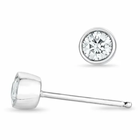2 x 0,15 ct hvidguld solitaireørestikker i 14 karat hvidguld med diamant