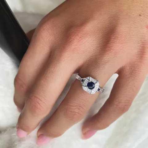 safir diamantring i 14 karat hvidguld 0,07 ct