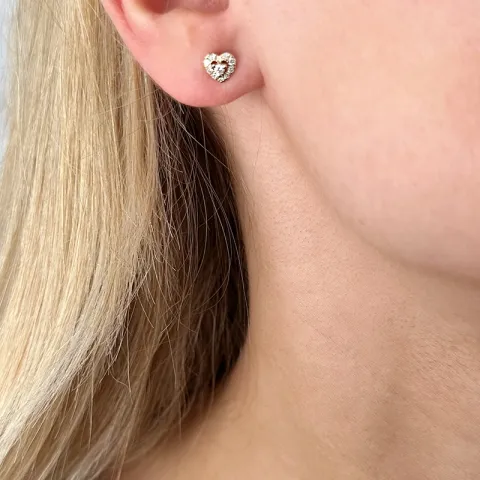 Hjerte diamant ørestikker i 14 karat guld med diamanter