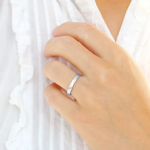 6 og 3 mm vielsesringe i 9 karat hvidguld - sæt