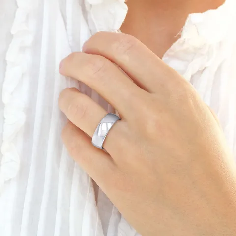 7 mm vielsesring i 9 karat hvidguld