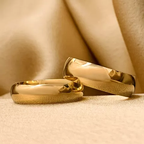 5 og 6 mm vielsesringe i 9 karat guld - sæt