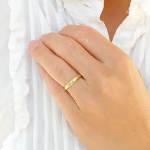 6 og 3 mm vielsesringe i 14 karat guld 0,02 ct - sæt