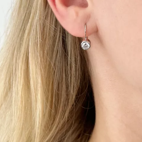 runde øreringe i rhodineret sølv
