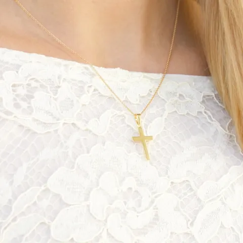 12 x 18 mm kors vedhæng i 8 karat guld - Amoré