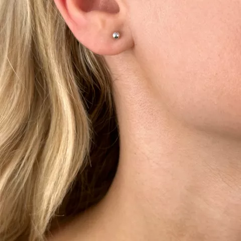 3 mm kugle øreringe i sølv