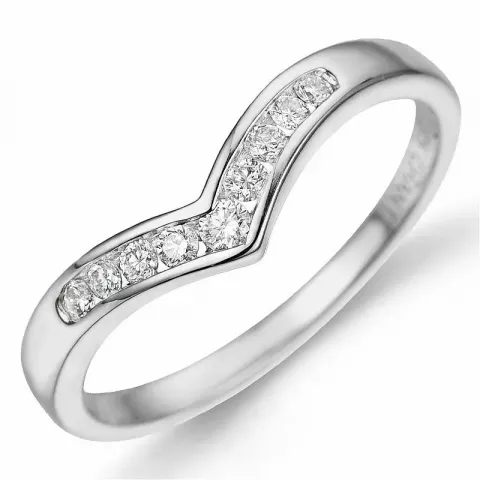 V diamant ring i 9 karat hvidguld 0,15 ct