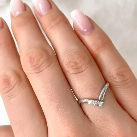 diamant ring i 9 karat hvidguld 0,12 ct