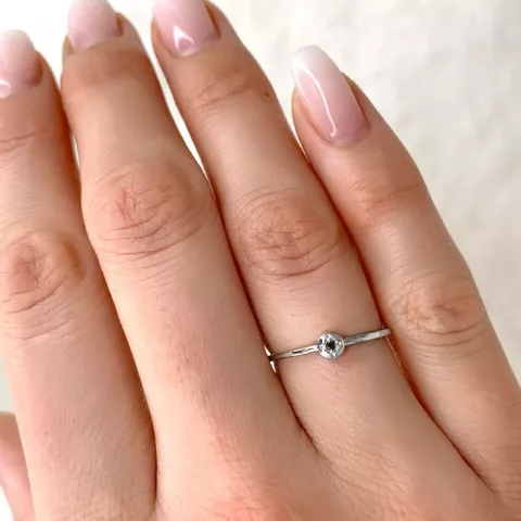 Sort diamant ring i 9 karat hvidguld 0,01 ct