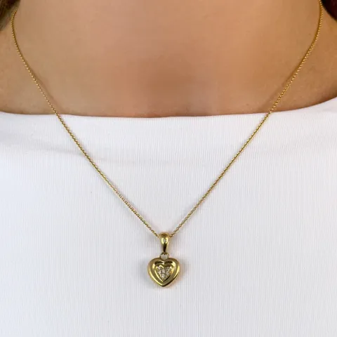 Hjerte diamant vedhæng i 9 karat guld 0,06 ct