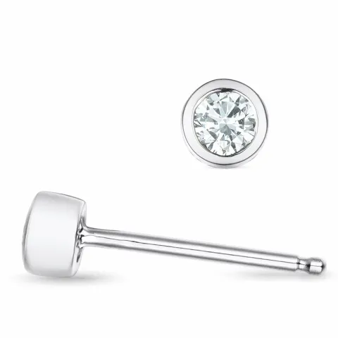 2 x 0,09 ct solitaireørestikker i 14 karat hvidguld med diamant