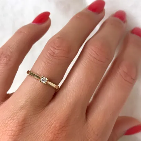 Kampagne - diamant solitairering i 14 karat guld 0,08 ct