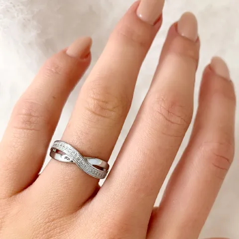 Elegant hvid zirkon ring i sølv