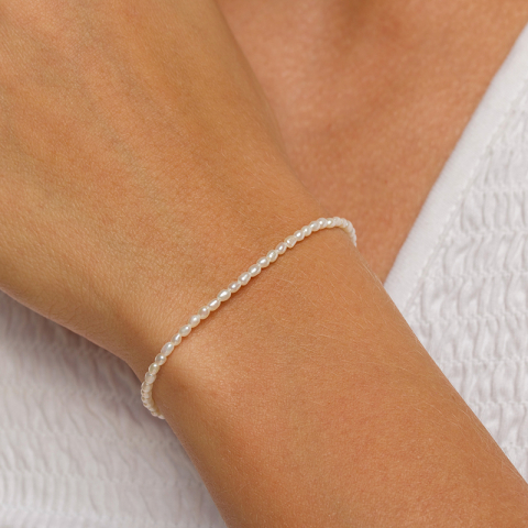 2 mm armbånd med ferskvandsperle