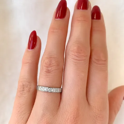 diamant alliancering i 14 karat hvidguld 5 x 0,03 ct