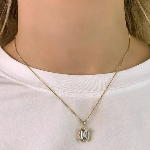 firkantet zirkon vedhæng i 9 karat guld