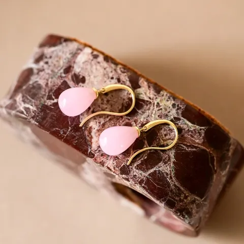 øreringe i 9 karat guld med rosa krystal