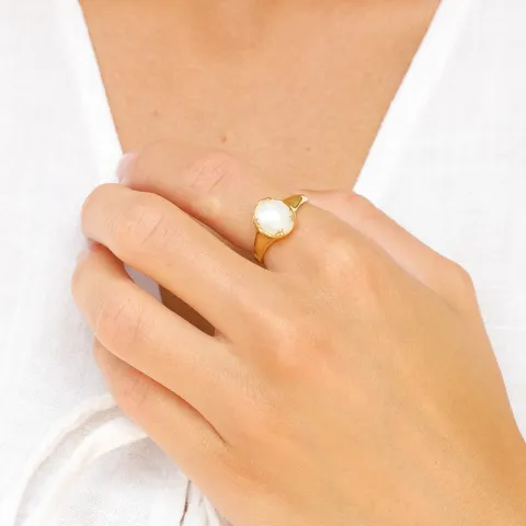 hvid månesten ring i forgyldt messing