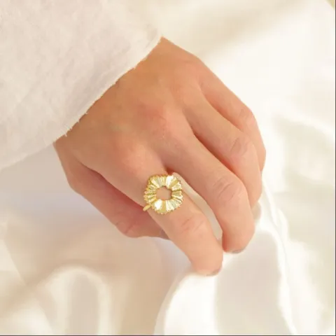 blomster ring i forgyldt messing - Eliné