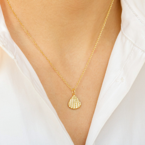 skaller halskæde i forgyldt messing - Eliné