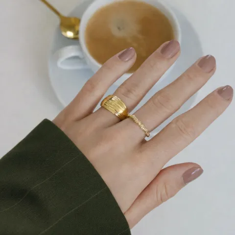 ring i forgyldt messing - Eliné