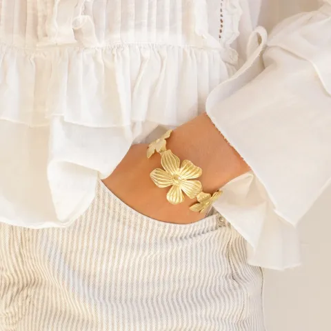 vandfast blomster armbånd i forgyldt stål - OCEANA