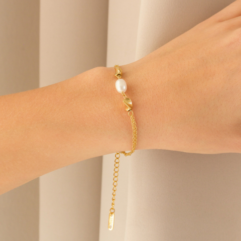 vandfast perle armbånd i forgyldt stål - OCEANA